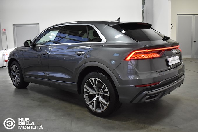 AUDI Q8 50 TDI 286 CV quattro tiptronic Sline